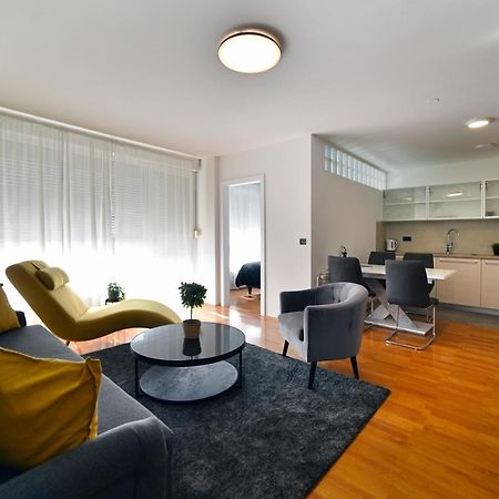 Lavir Apartment With Parking Zagreb Dış mekan fotoğraf