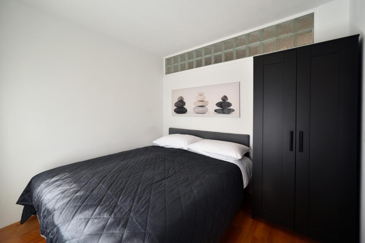 Lavir Apartment With Parking Zagreb Dış mekan fotoğraf