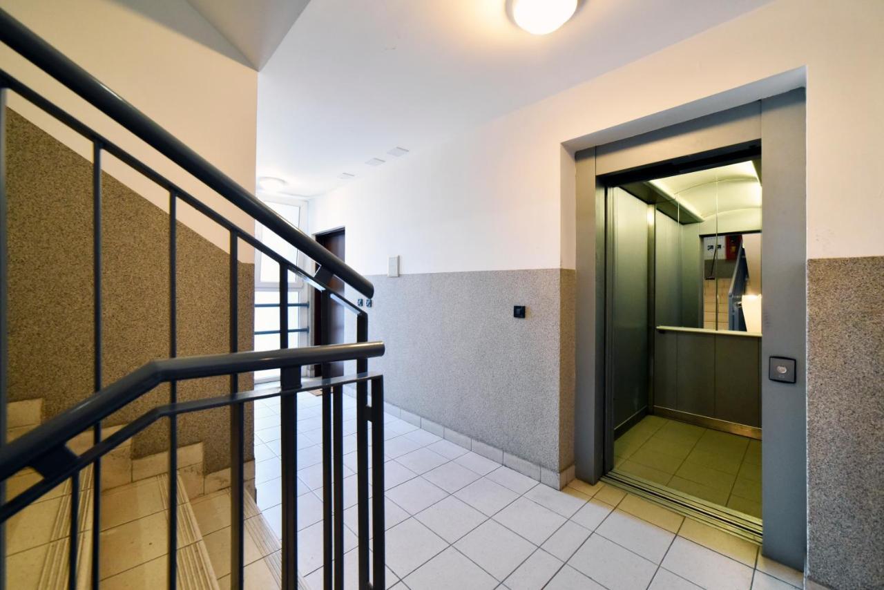 Lavir Apartment With Parking Zagreb Dış mekan fotoğraf